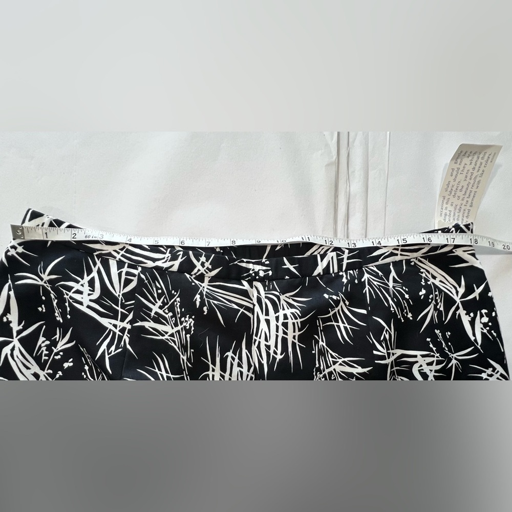 Pendleton Straight Leg Black White Floral Silk Blend Side Zipper Pant Size  18 - Picture 5 of 9